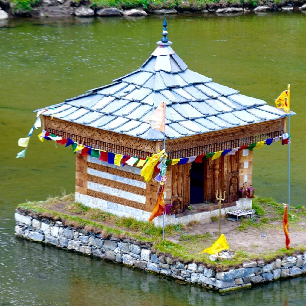 Yulla kanda Heighest Krishna Temple